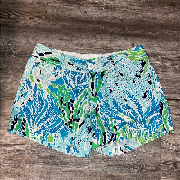 Lilly Pulitzer Vibrant Blue and Green Callahan Shorts - Picture 1 of 3